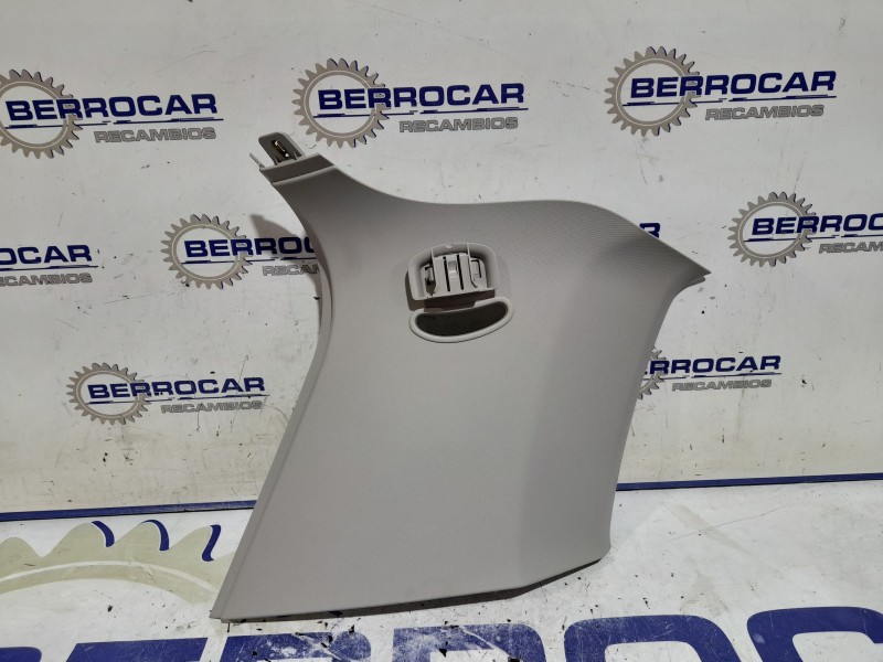 Recambio de moldura lateral para volkswagen touran (5t1) referencia OEM IAM 5TA867245  