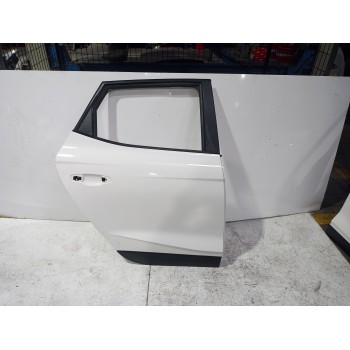 Recambio de puerta trasera derecha para seat arona xperience plus referencia OEM IAM 6F9833052E  