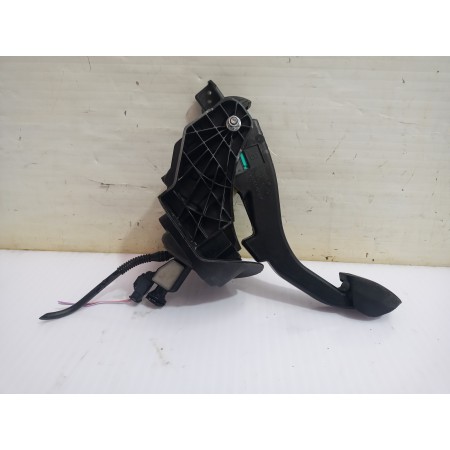 Recambio de pedal embrague para opel grandland x opel 2020 referencia OEM IAM 9676728880  