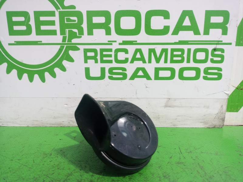 Recambio de claxon para opel zafira b 1.9 cdti referencia OEM IAM A28657625  