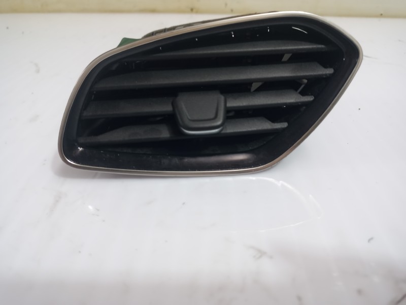 Recambio de rejilla aireadora para opel grandland x opel 2020 referencia OEM IAM YP00060077  