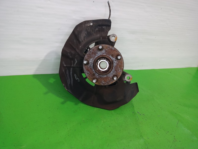 Recambio de mangueta delantera derecha para lexus rx 300(mcu35) luxury referencia OEM IAM 4321158020  