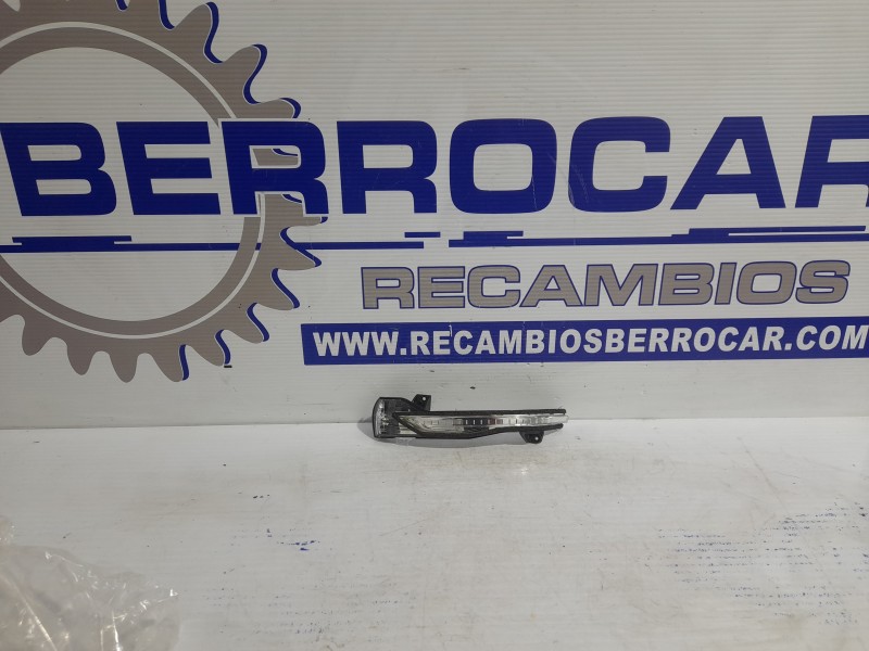 Recambio de piloto intermitente izquierdo para nissan juke (f15) 1.6 16v referencia OEM IAM 26160BV80A  