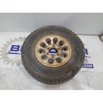 Recambio de juego llantas para mitsubishi montero (l040) 2.5 turbodiesel referencia OEM IAM MB540949  