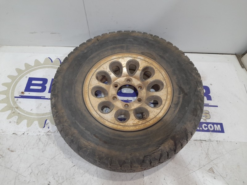 Recambio de juego llantas para mitsubishi montero (l040) 2.5 turbodiesel referencia OEM IAM MB540949  