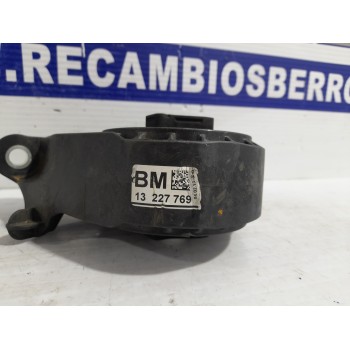 Recambio de soporte motor para opel insignia berlina 1.6 16v cat referencia OEM IAM 13227769  