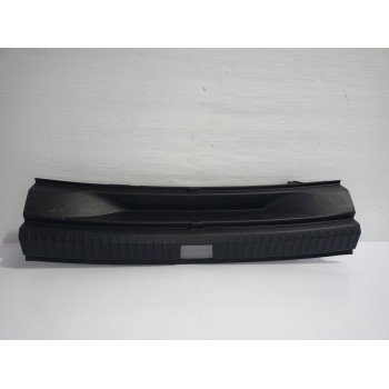 Recambio de moldura para seat arona xperience plus referencia OEM IAM 960266000  