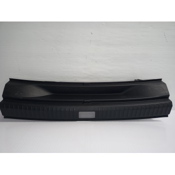 Recambio de moldura para seat arona xperience plus referencia OEM IAM 960266000  