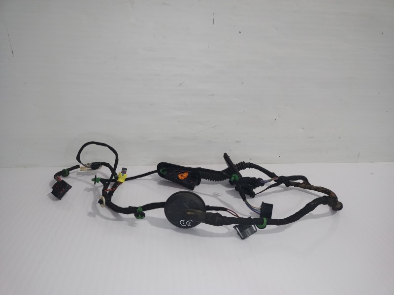 Recambio de cableado puerta para seat arona xperience plus referencia OEM IAM 4L09718411  