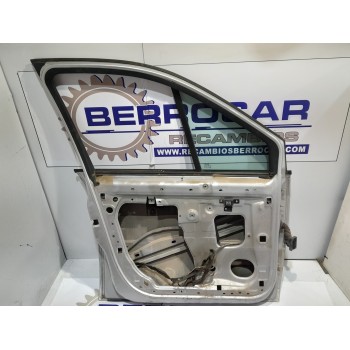 Recambio de puerta delantera izquierda para renault scenic ii referencia OEM IAM 801015506R  