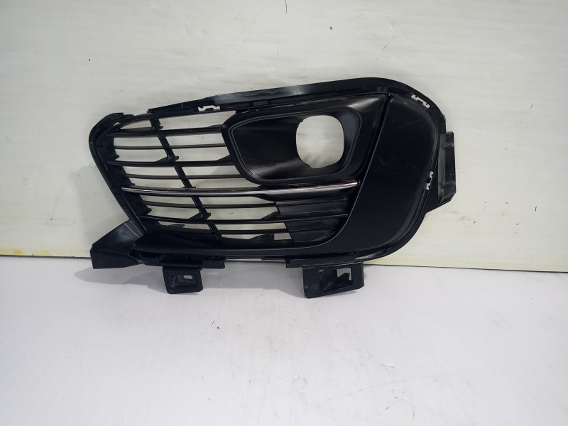 Recambio de rejilla paragolpes derecha para peugeot 308 active referencia OEM IAM AA38255582  