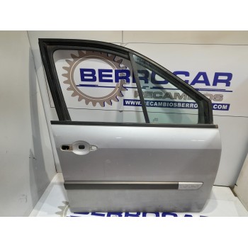 Recambio de puerta delantera derecha para renault scenic ii referencia OEM IAM 801002354R  