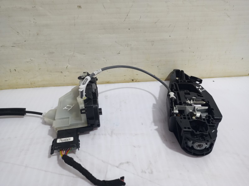 Recambio de cerradura puerta trasera izquierda para opel grandland x opel 2020 referencia OEM IAM 16943123  