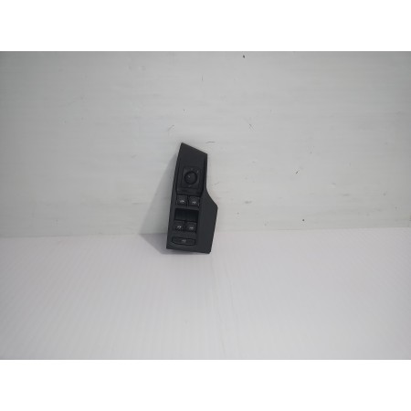 Recambio de mando elevalunas delantero izquierdo para seat arona xperience plus referencia OEM IAM 5G0959857F  