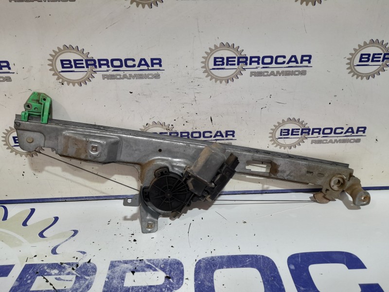 Recambio de elevalunas delantero derecho para renault scenic ii referencia OEM IAM 8200118775  
