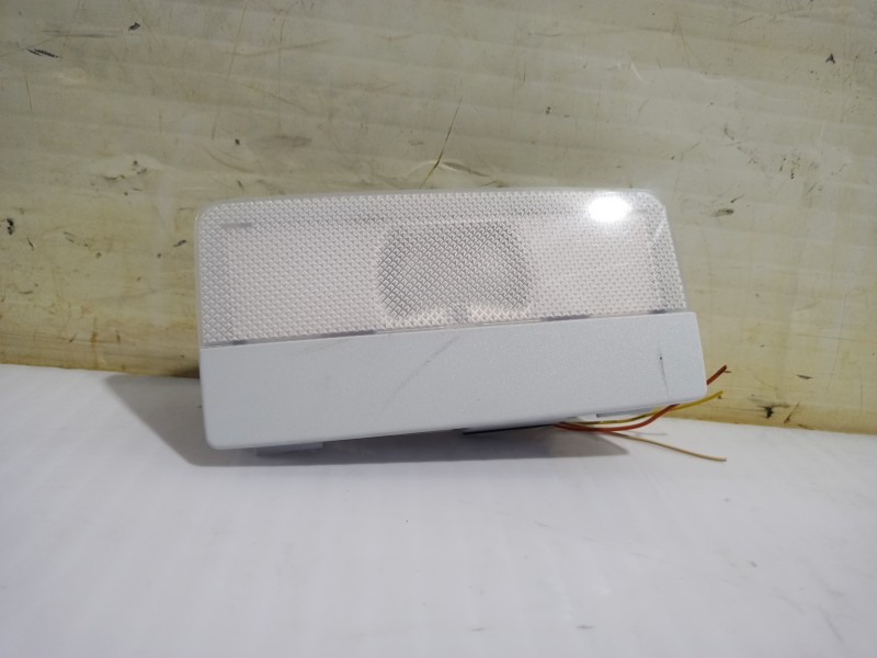 Recambio de luz interior para opel grandland x opel 2020 referencia OEM IAM 316627975  