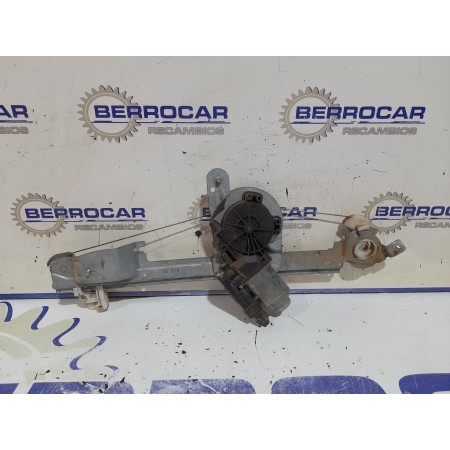 Recambio de elevalunas trasero izquierdo para renault scenic ii referencia OEM IAM 8201010935  