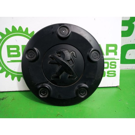 Recambio de tapacubos para peugeot expert combi referencia OEM IAM 9677413677  