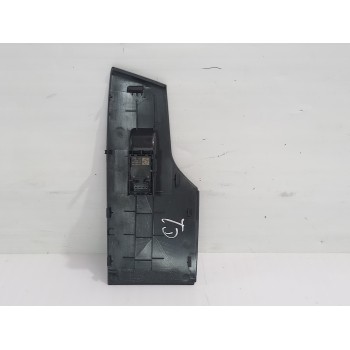 Recambio de mando elevalunas trasero derecho para seat arona xperience plus referencia OEM IAM 6F1867172  