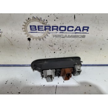Recambio de mando elevalunas delantero izquierdo para renault scenic ii referencia OEM IAM 156018070  