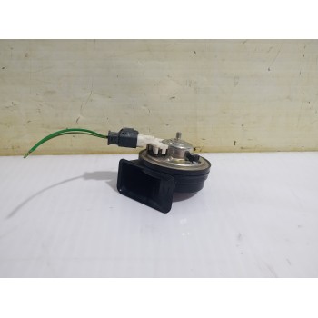 Recambio de claxon para opel grandland x opel 2020 referencia OEM IAM 9815870880  