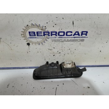 Recambio de mando elevalunas trasero derecho para renault scenic ii referencia OEM IAM 156013870  
