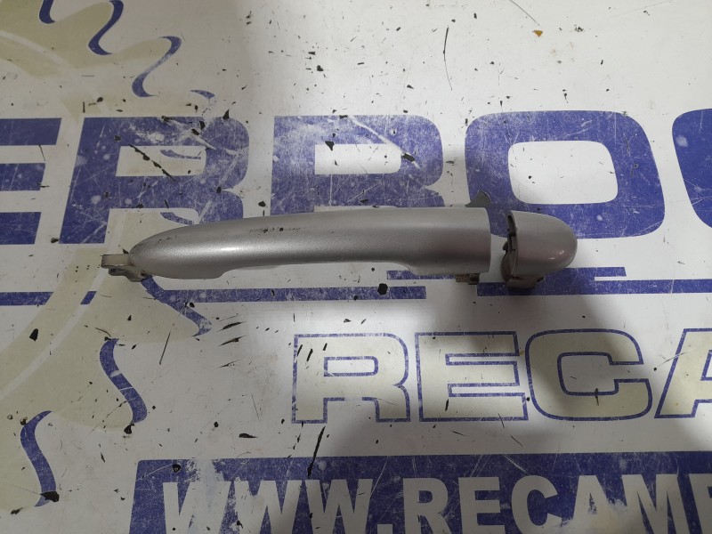 Recambio de maneta exterior trasera izquierda para renault scenic ii referencia OEM IAM 8200178953  