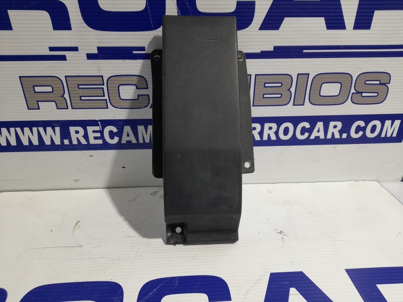 Recambio de moldura lateral para iveco daily caja cerrada (2006 =>) 3.0 diesel referencia OEM IAM EZ5801521537  