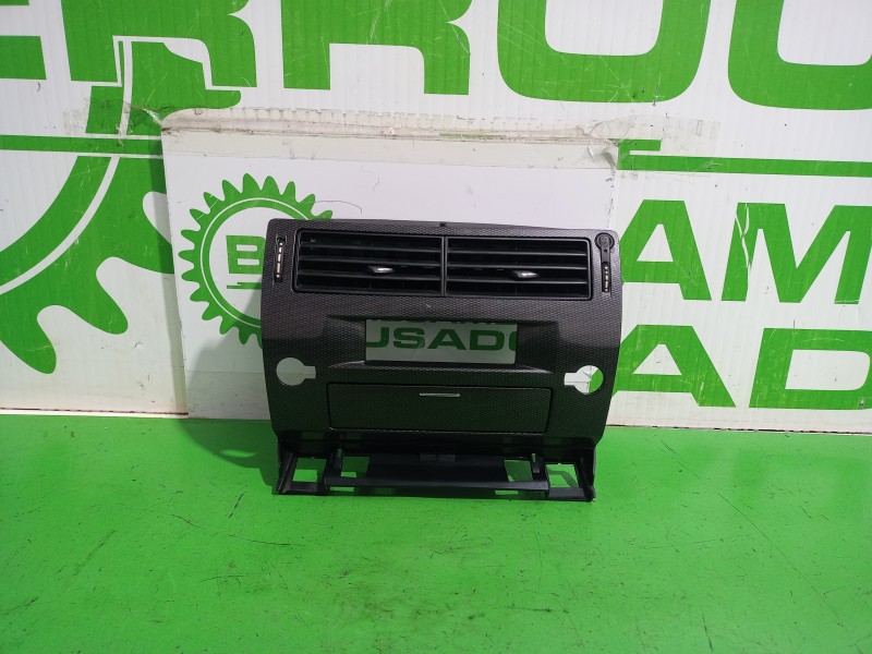 Recambio de rejilla aireadora para citroën c4 berlina collection referencia OEM IAM 9646338277  