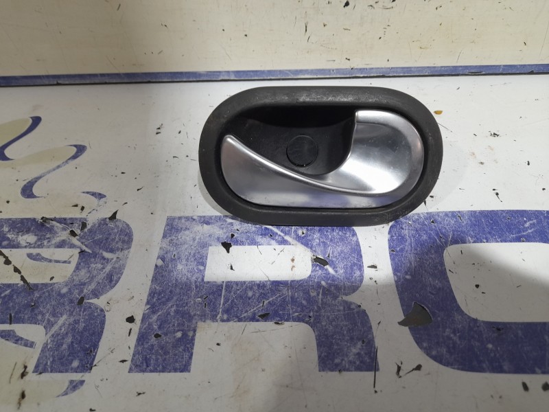 Recambio de maneta interior delantera derecha para renault scenic ii referencia OEM IAM 8200028486  