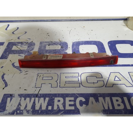 Recambio de luz central de freno para renault scenic ii referencia OEM IAM 89398083  