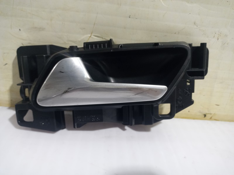 Recambio de maneta interior delantera derecha para opel grandland x opel 2020 referencia OEM IAM 311337  