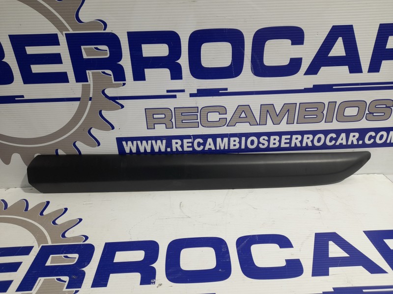 Recambio de moldura para citroën jumpy referencia OEM IAM 9808747177  