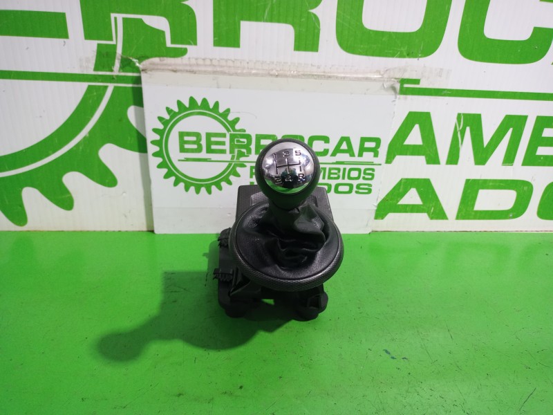 Recambio de palanca cambio para citroën c4 berlina collection referencia OEM IAM 9657303580  