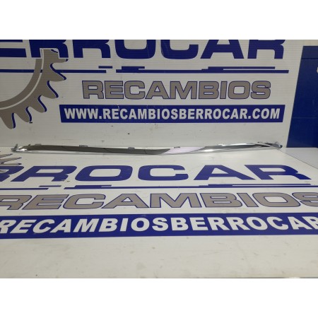 Recambio de embellecedor parachoques para mercedes-benz clase c (w205) familiar 2.1 cdi cat referencia OEM IAM A2058853123  