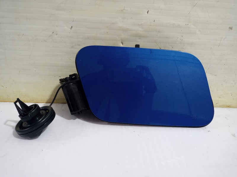 Recambio de tapa exterior combustible para opel grandland x opel 2020 referencia OEM IAM YP00010980  