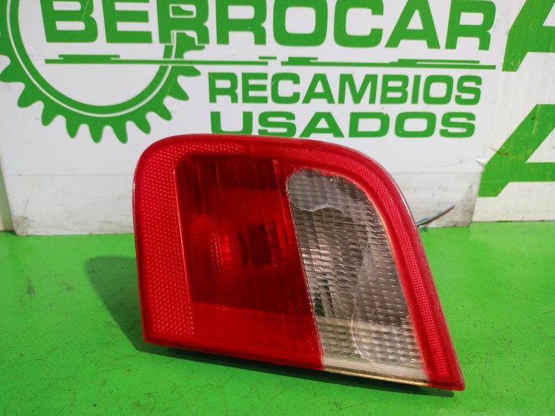 Recambio de piloto trasero derecho para bmw serie 3 berlina (e46) 320d referencia OEM IAM 230522 / 63218364924  