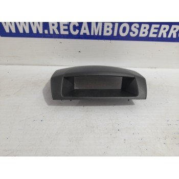 Recambio de moldura para citroën berlingo furgón referencia OEM IAM 9680939077  