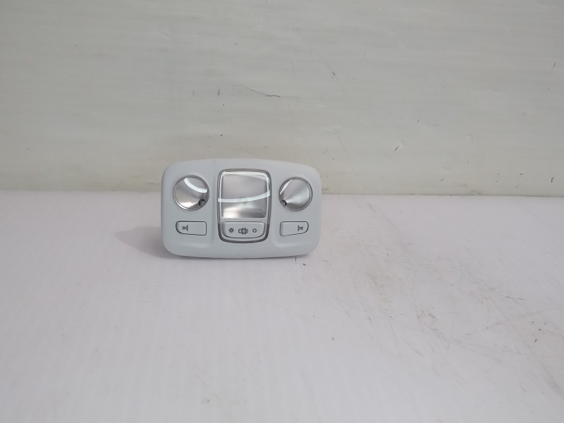 Recambio de luz interior para peugeot 308 active referencia OEM IAM 96781443PR  