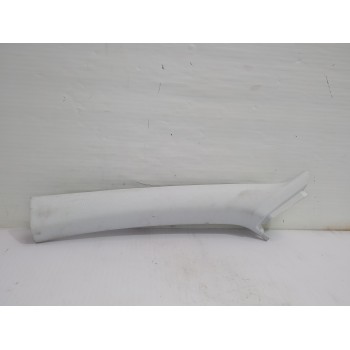 Recambio de moldura izquierda para peugeot 308 active referencia OEM IAM 9677359477  