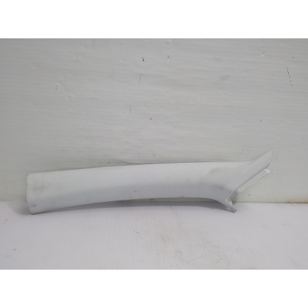 Recambio de moldura izquierda para peugeot 308 active referencia OEM IAM 9677359477  