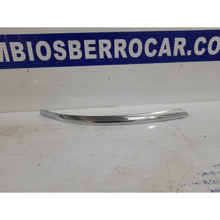 Recambio de embellecedor parachoques para opel astra j lim. referencia OEM IAM 13368944  