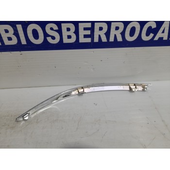 Recambio de embellecedor parachoques para opel astra j lim. referencia OEM IAM 13368944  