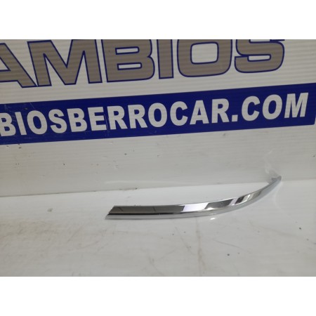 Recambio de embellecedor parachoques para opel astra j lim. referencia OEM IAM 13368945  