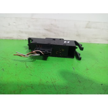 Recambio de mando elevalunas delantero derecho para bmw serie 3 berlina (e46) 320d referencia OEM IAM 15869805  