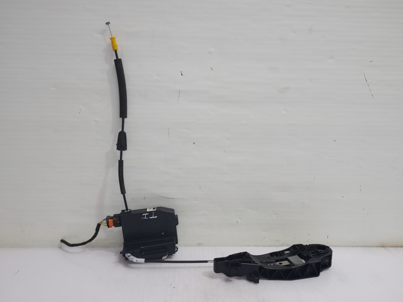 Recambio de cerradura puerta trasera izquierda para peugeot 308 active referencia OEM IAM 9826126080  