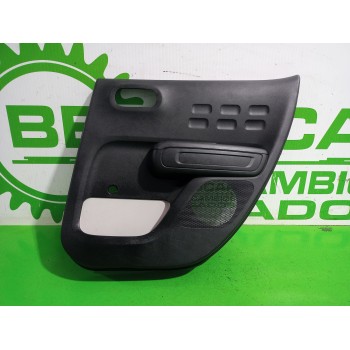 GUARNECIDO PUERTA TRASERA DERECHA 9829266577 