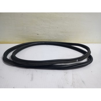 Recambio de goma contorno para opel grandland x opel 2020 referencia OEM IAM 9846999280  