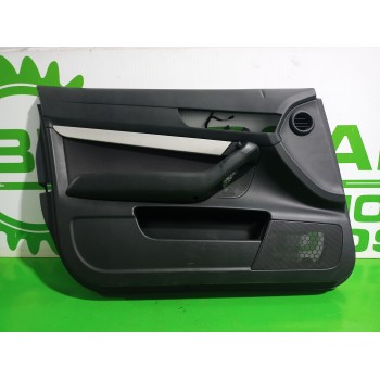 Recambio de guarnecido puerta delantera izquierda para audi a6 berlina (4f2) 2.4 referencia OEM IAM 4F1867105A  