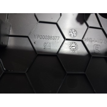 Recambio de moldura para opel grandland x opel 2020 referencia OEM IAM YP00036377  